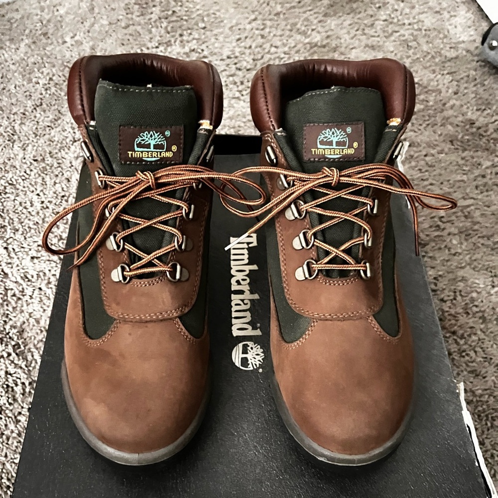 Timberland field boots, beef and broccoli size 10